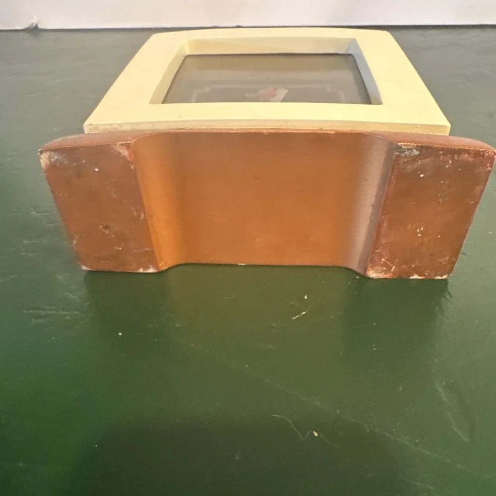 PRE OWNED‎  POSTMODERN LA DYNASTY LONGFORD UK TIMESTONE TABLE CLOCK